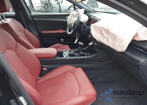 2026 Kia K5 Gt-Line Awd из США, поврежденный, VIN KNAG64J76T5397105